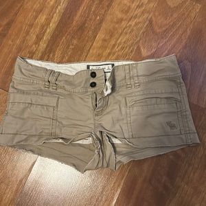 Cargo shorts, size 0, abercrombie and fitch